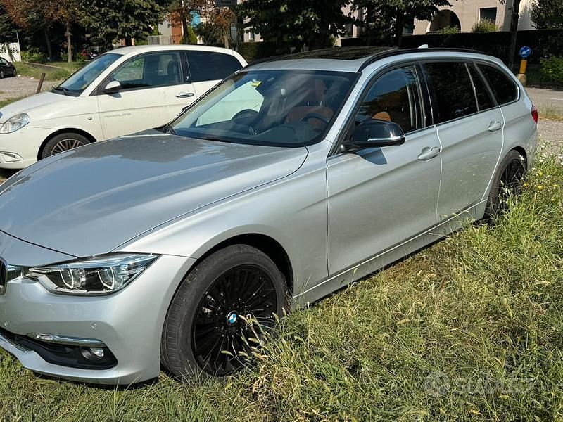 Usata BMW 320 Advantage 190 CV (139 kW) 2019 Grigio Station wagon