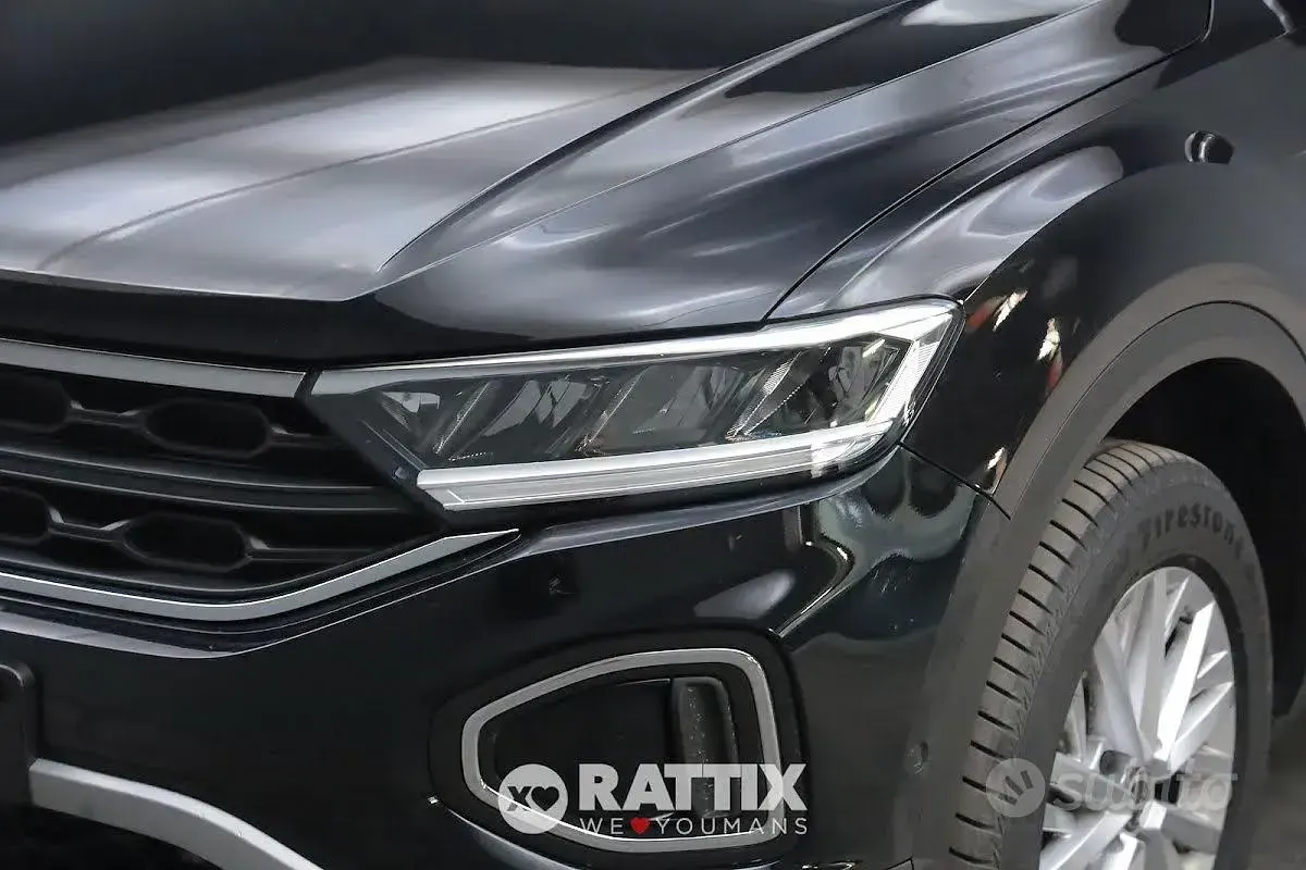 Usata VW T-Roc Life 150 CV (110 kW) 2025 Deep black perlato SUV
