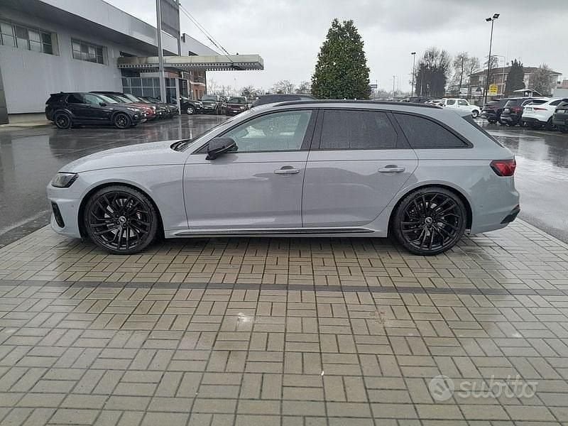 Usata Audi RS4 Exclusive 450 CV (330 kW) 2023 Grigio Station wagon