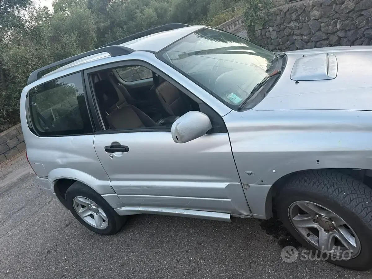 Usata Suzuki Vitara 109 CV (80 kW) 2004 SUV