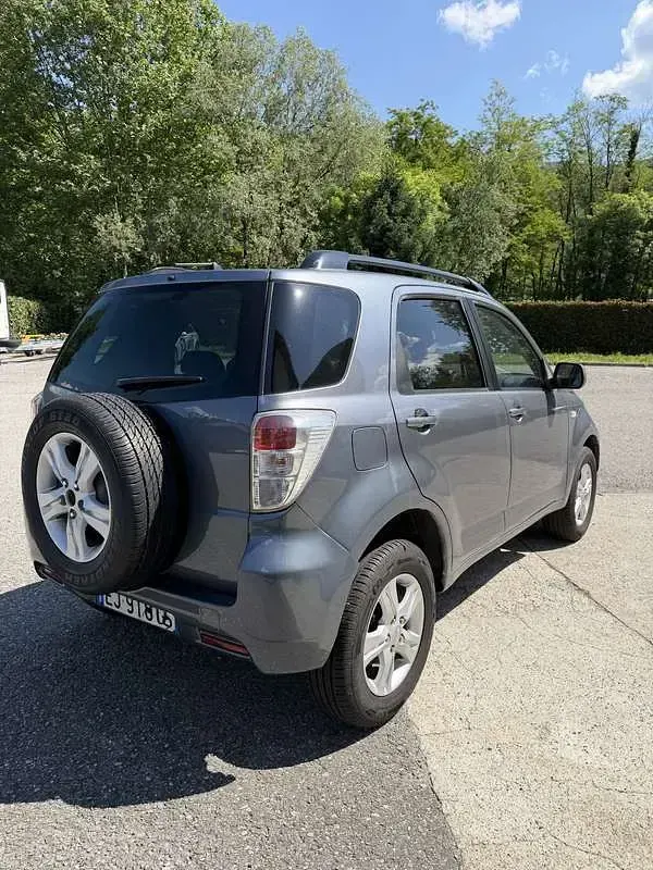 Usata Daihatsu Terios 102 CV (75 kW) 2011 SUV
