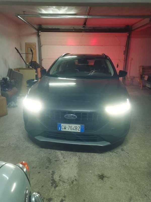 Usata Ford Focus Active 125 CV (91 kW) 2024 Grigio Berlina