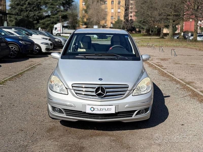 Usata Mercedes B170 Chrome 116 CV (85 kW) 2006 Grigio Monovolume