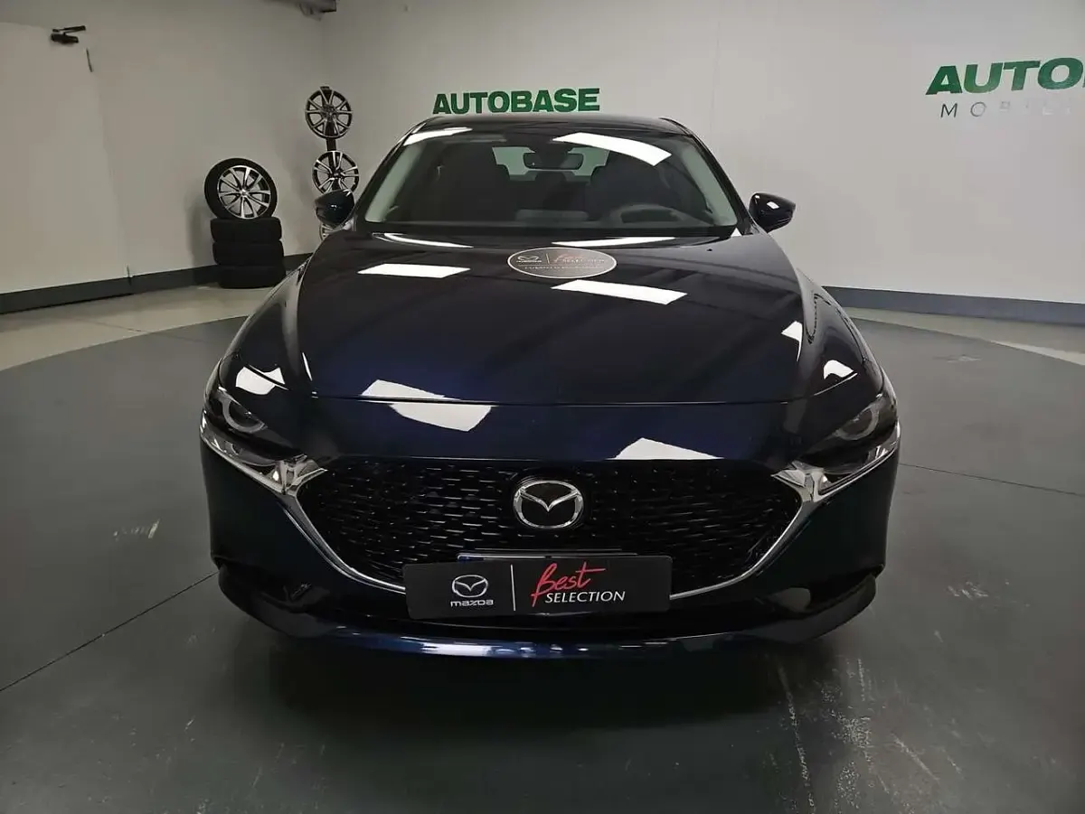 Usata Mazda 3 122 CV (89 kW) 2023 Blu/azzurro Berlina