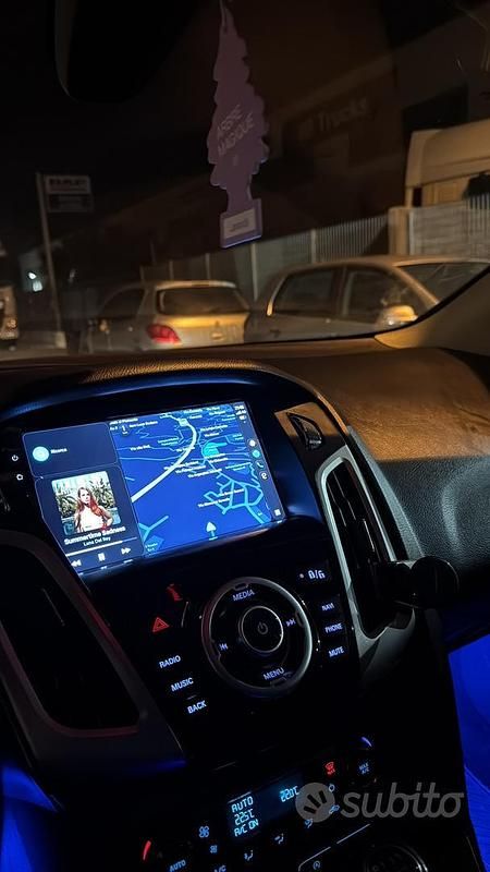 Usata Ford Focus 95 CV (69 kW) 2011 Nero Berlina