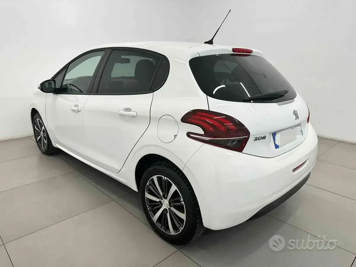 Usata Peugeot 208 Allure 82 CV (60 kW) 2019 Bianco Utilitaria