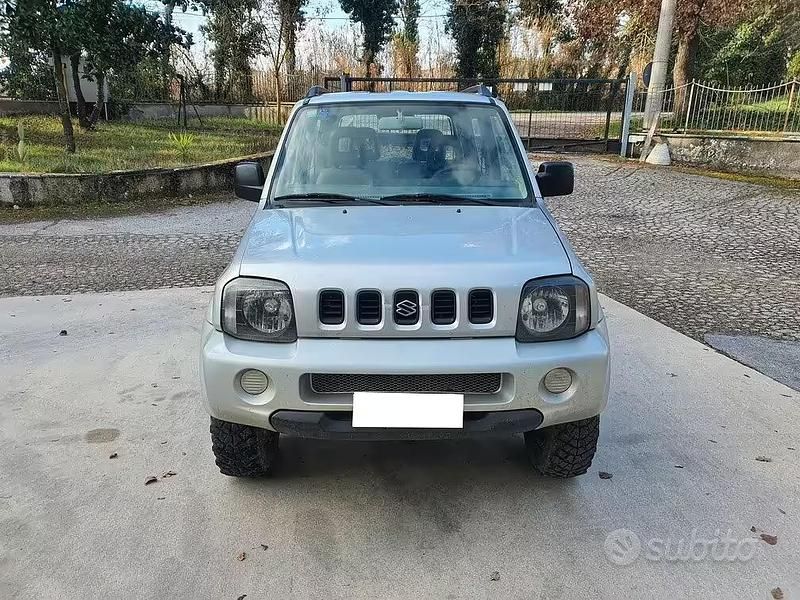 Usata Suzuki Jimny 82 CV (60 kW) 2001 Grigio SUV
