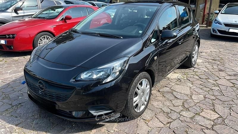 Usado Opel Corsa Cosmo 90 HP (66 kW) 2016 Cinzento Citadino