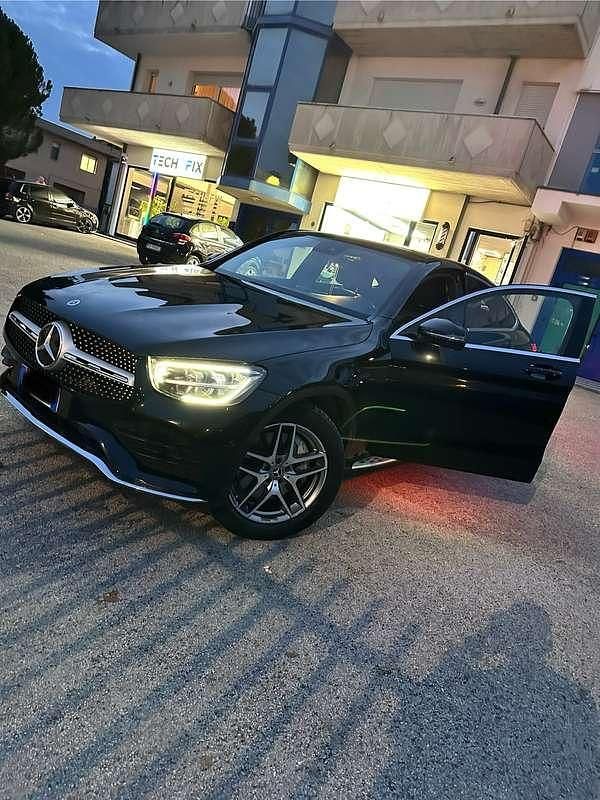 Usata Mercedes GLC220 Premium Plus 194 CV (142 kW) 2021 Coupé