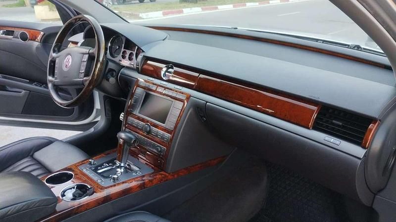 Usata VW Phaeton 224 CV (164 kW) 2005 Berlina