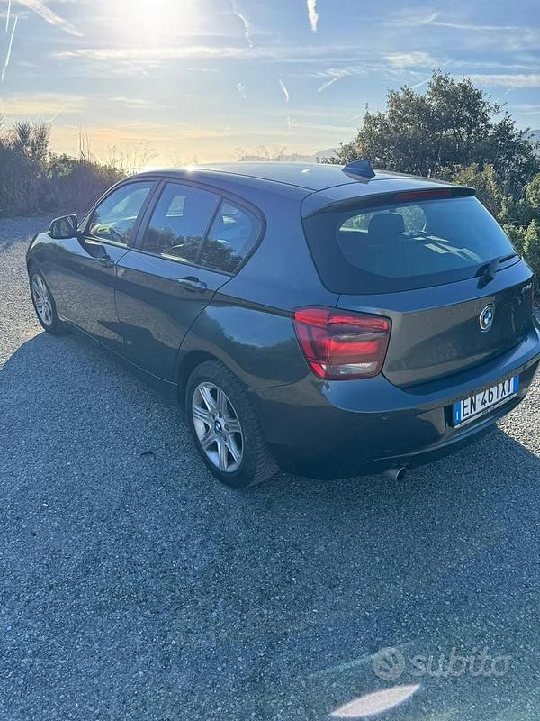 Usata BMW 118 143 CV (105 kW) 2013 Grigio Utilitaria