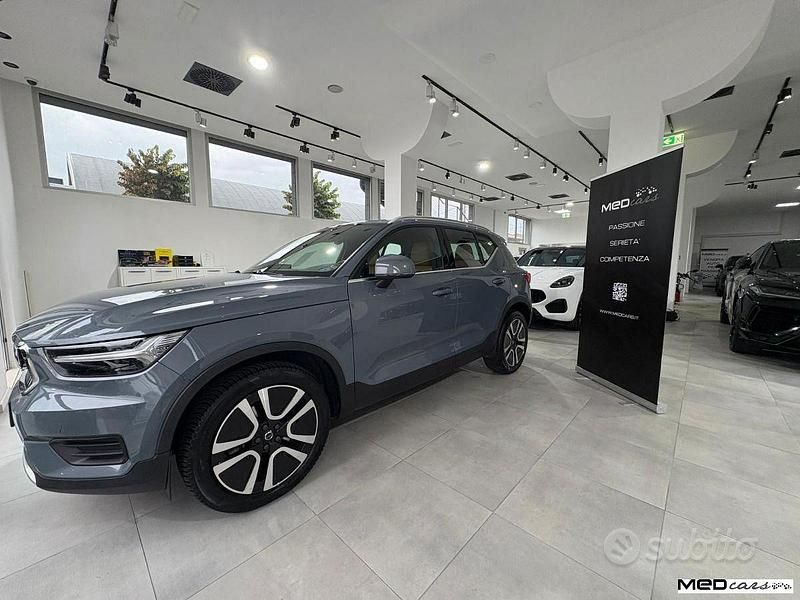 Usata Volvo XC40 Inscription 197 CV (144 kW) 2022 Grigio SUV