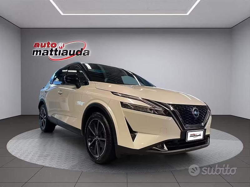 Usata Nissan Qashqai Tekna 140 CV (102 kW) 2023 Bianco perlato SUV