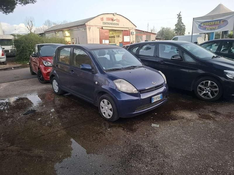 Usata Daihatsu Sirion 87 CV (63 kW) 2007 Blu/azzurro Utilitaria