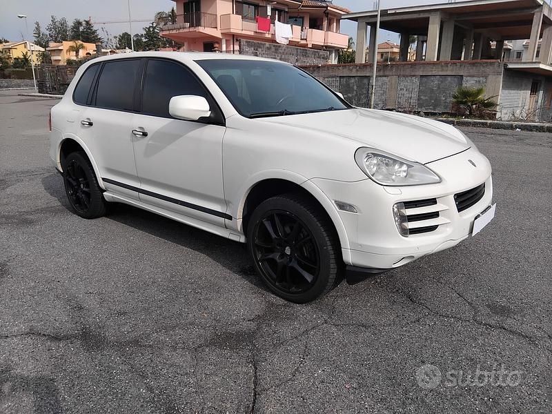 Usata Porsche Cayenne 239 CV (175 kW) 2009 Bianco SUV