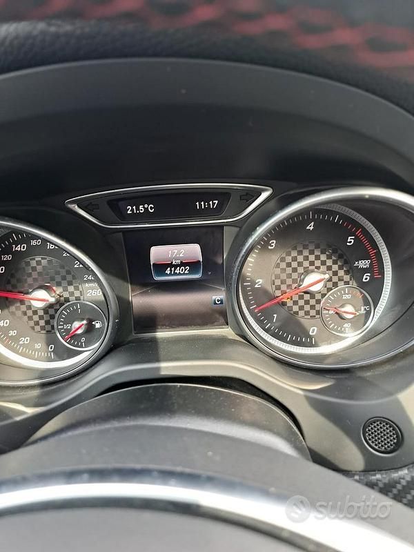 Usata Mercedes A180 116 CV (85 kW) 2018 Grigio Berlina