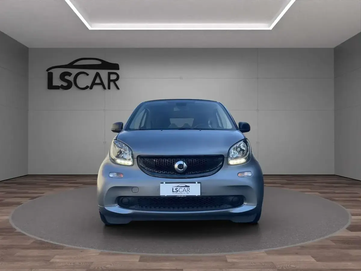 Usata Smart ForTwo Cabrio Passion 89 CV (65 kW) 2017 Giallo Cabrio