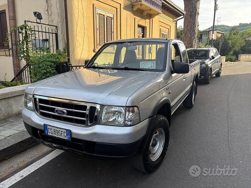 Usata Ford Ranger 109 CV (80 kW) 2006 Grigio Pick-up