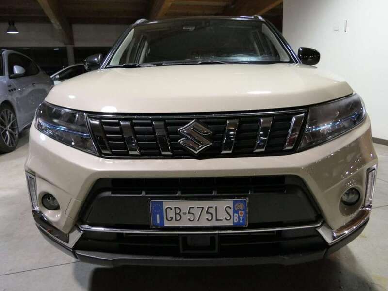 Usata Suzuki Vitara Cool 129 CV (94 kW) 2020 Beige SUV
