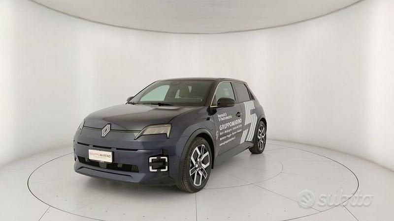 Usata Renault 5 E-Tech Komfort 110 kW (150 CV) 2024 Blu Berlina