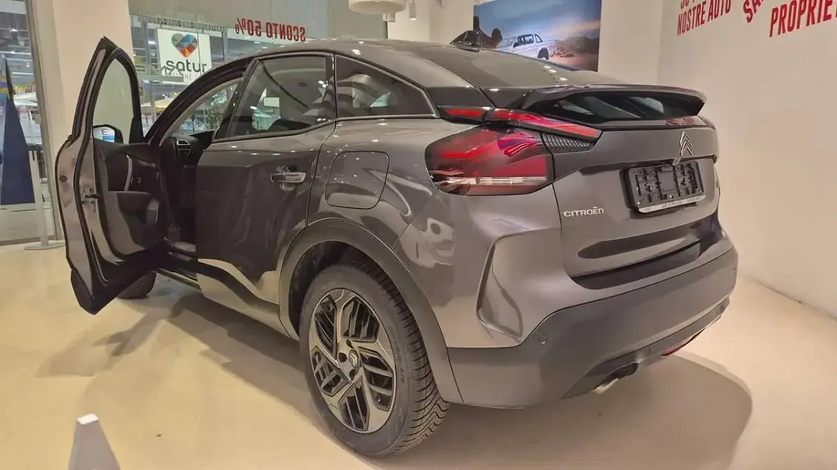 Usata Citroën C4 PureTech 131 CV (96 kW) 2024 Grigio SUV