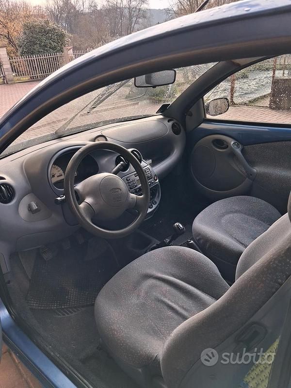Usata Ford Ka 60 CV (44 kW) 1998 Blu Utilitaria
