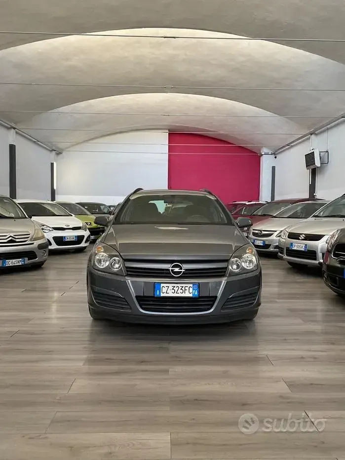 Usata Opel Astra Enjoy 90 CV (66 kW) 2005 Station wagon