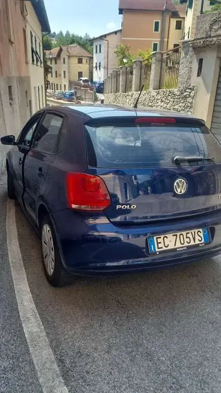 Usata VW Polo Trendline 75 CV (55 kW) 2010 Bluazzurro Utilitaria