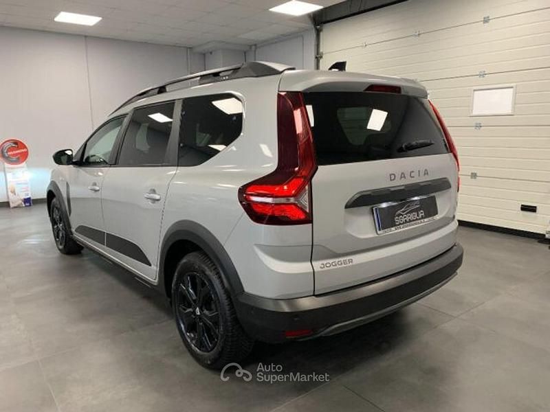 Usata Dacia Jogger Extreme 101 CV (74 kW) 2022 Grigio Monovolume