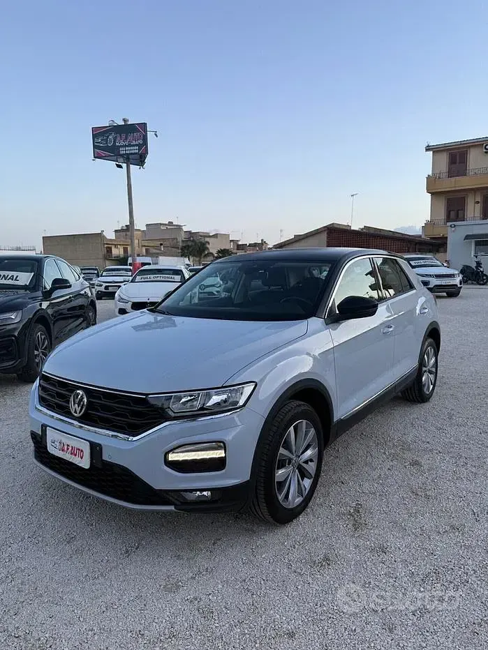 Usata VW T-Roc Advance 150 CV (110 kW) 2019 Bianco SUV