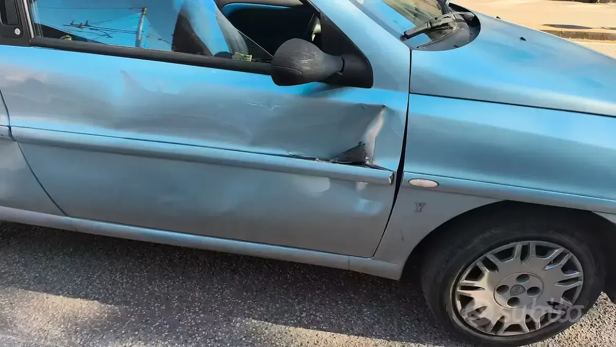 Usata Lancia Ypsilon 60 CV (44 kW) 2003 Utilitaria