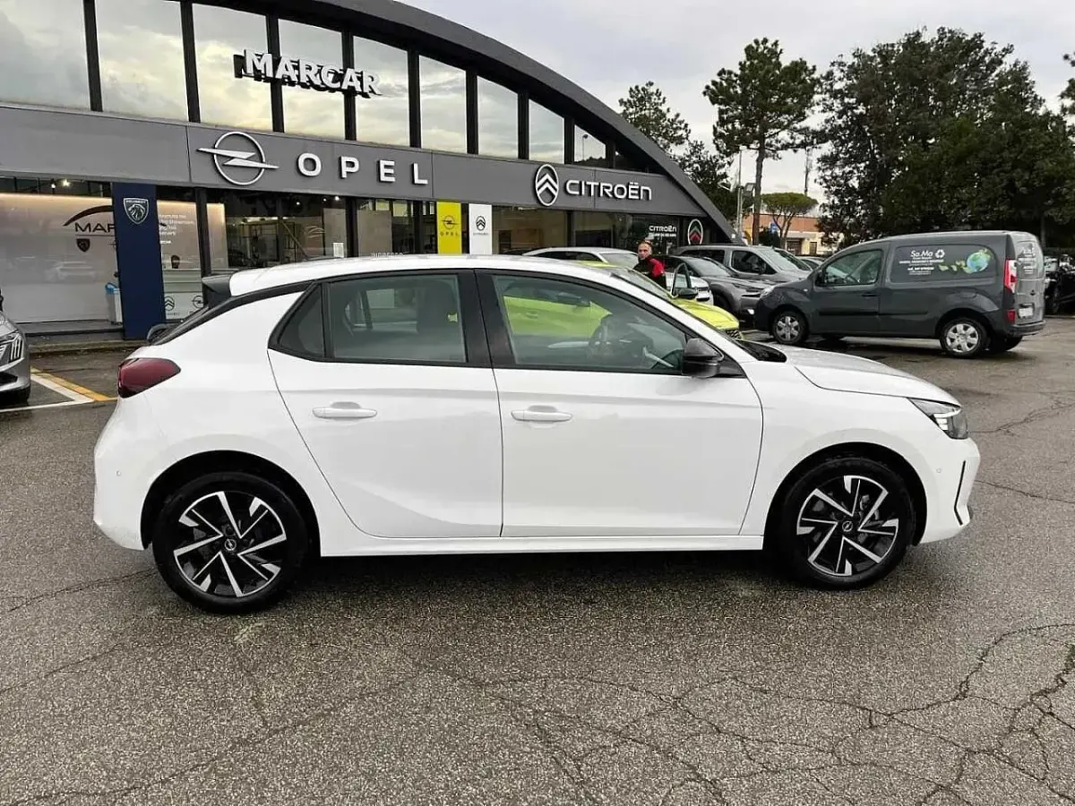 Usata Opel Corsa S 101 CV (74 kW) 2025 Bianco Utilitaria