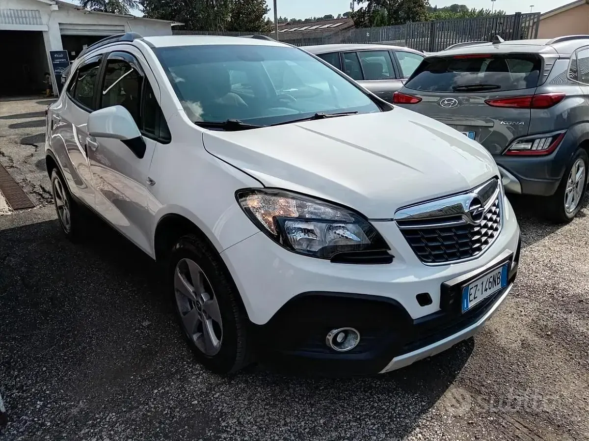 Usata Opel Mokka Cosmo 140 CV (102 kW) 2015 Bianco SUV