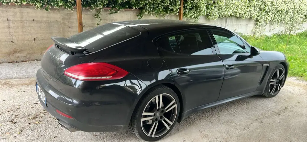 Usata Porsche Panamera 300 CV (220 kW) 2014 Nero Utilitaria