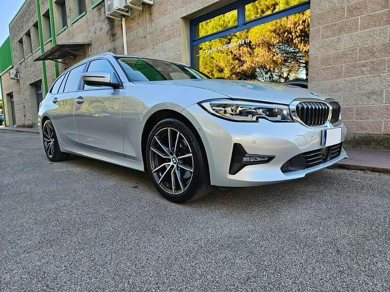 Usata BMW 320 190 CV (139 kW) 2019 Argento Station wagon