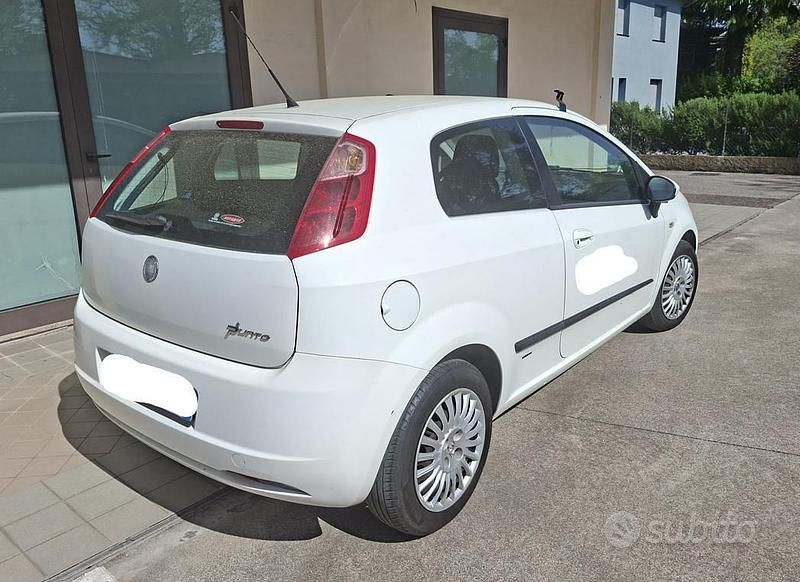 Usata Fiat Grande Punto 2006 Bianco Utilitaria