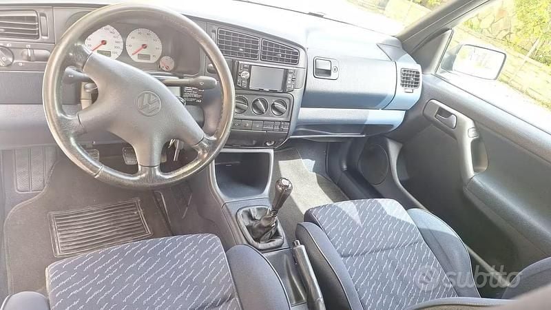 Usata VW Golf Cabriolet 101 CV (74 kW) 1997 Cabrio