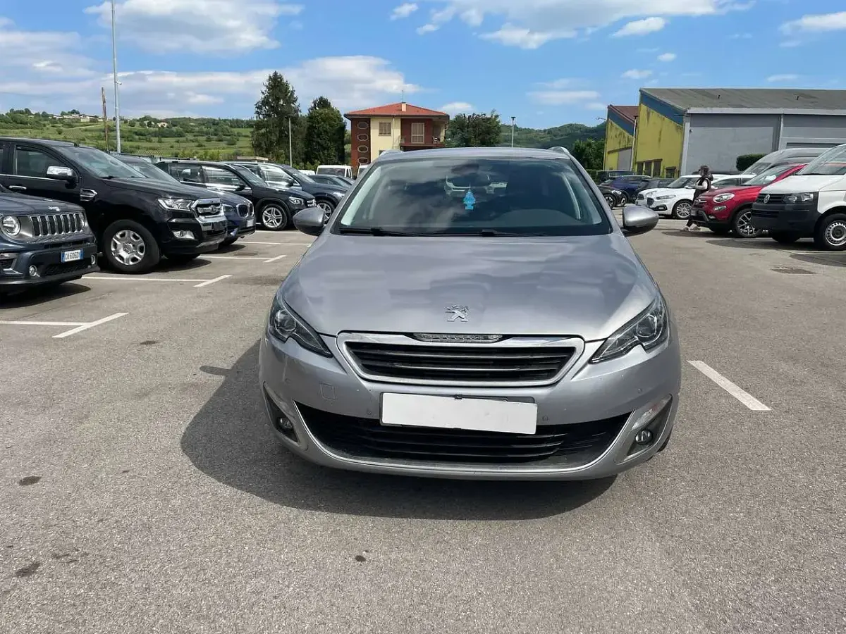 Usata Peugeot 308 SW Business-Line 109 CV (80 kW) 2017 Argento Station wagon