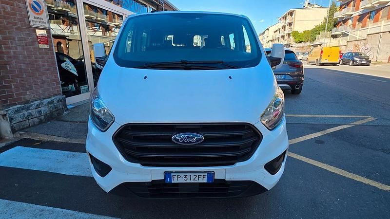 Usata Ford Transit Custom 131 CV (96 kW) 2018 Bianco Station wagon