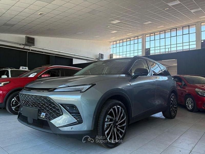 Ny Tiger Six 177 HK (130 kW) 2025 Vit SUV