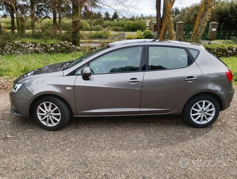 Usata Seat Ibiza 75 CV (55 kW) 2016 Grigio Berlina