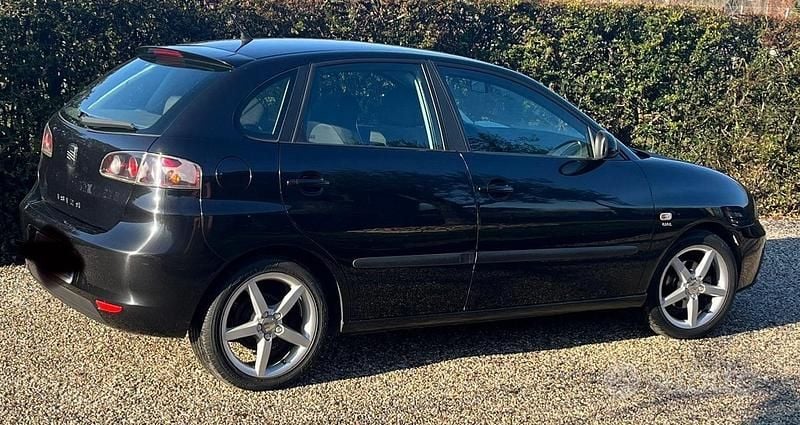 Usata 2006 Seat Ibiza Utilitaria | 1200 € (Ottimo prezzo) - Immagine 1/4