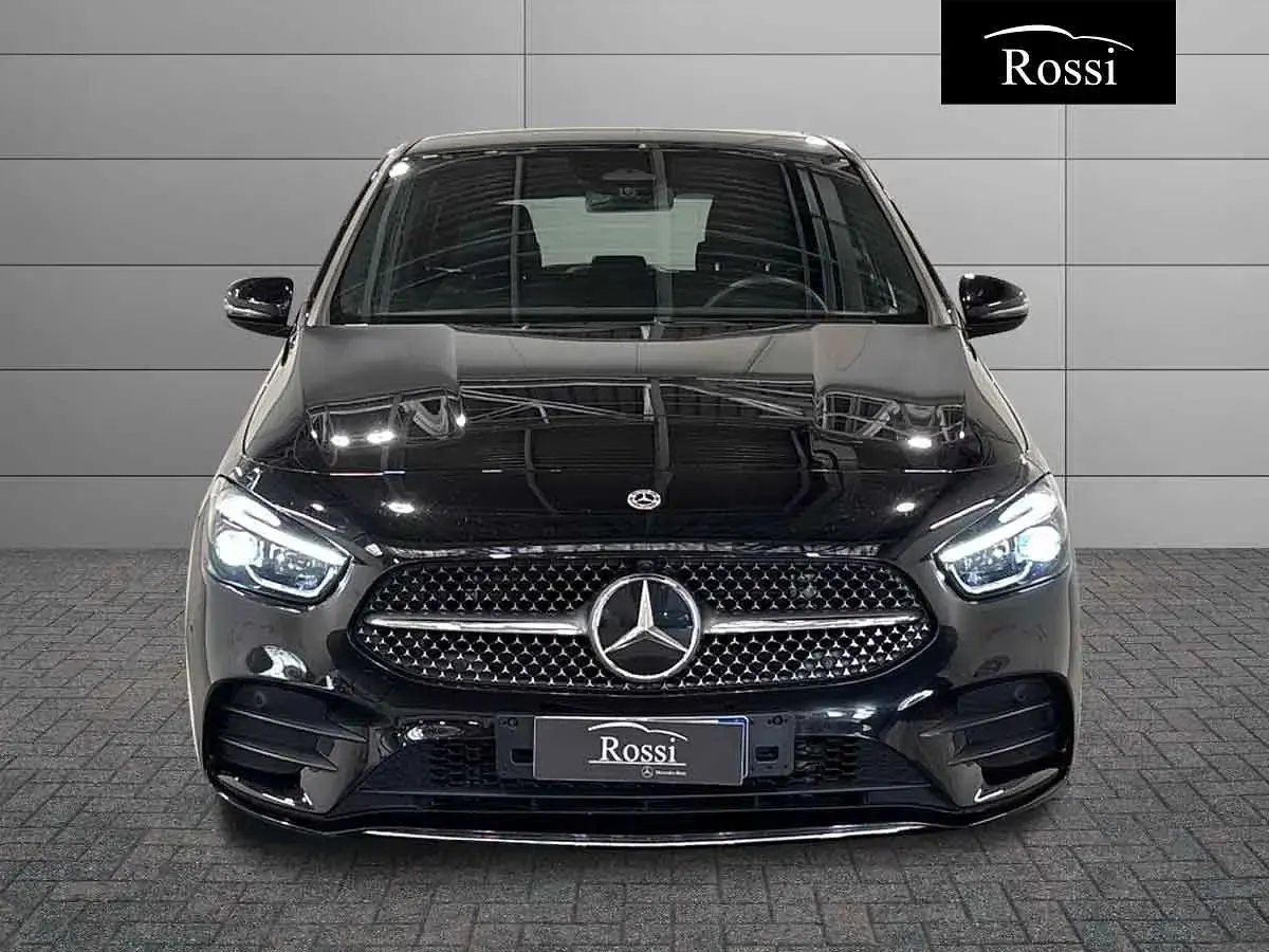 Usata Mercedes B180 Advanced Plus 116 CV (85 kW) 2025 Nero metallizzato Utilitaria