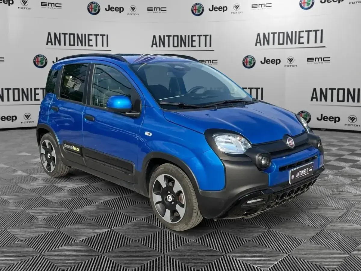Usata Fiat Panda Cross Cross 70 CV (51 kW) 2025 Blu Utilitaria