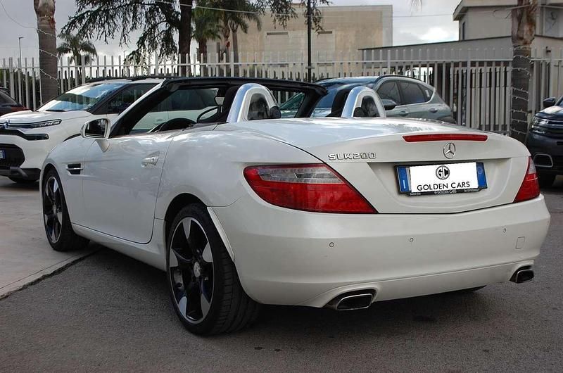 Usata Mercedes SLK200 184 CV (135 kW) 2011 Bianco Cabrio