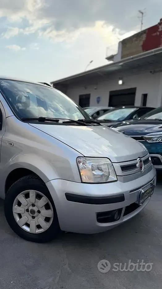 Usata Fiat Panda Dynamic 69 CV (50 kW) 2010 Grigio Utilitaria