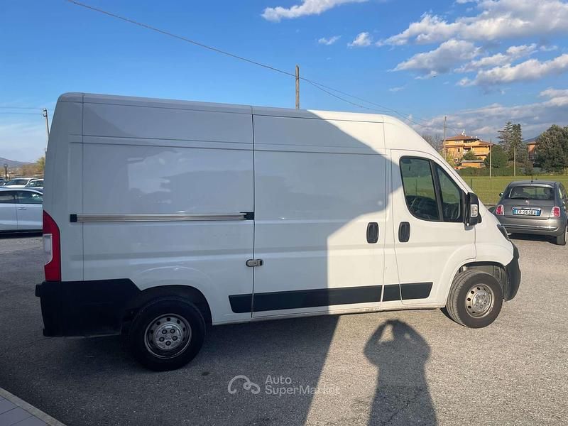 Occasion Peugeot Boxer 140 ch (102 kW) 2024 Blanc Van