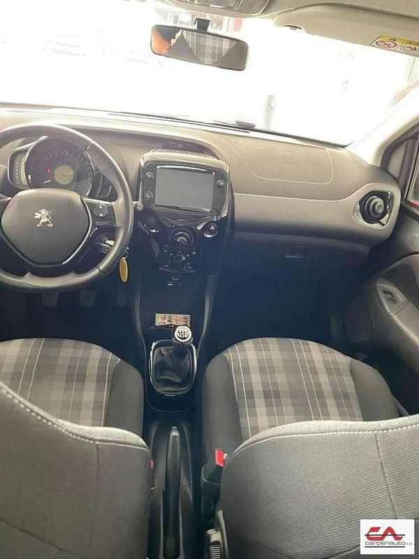 Usata Peugeot 108 Active 72 CV (52 kW) 2018 Bianco Berlina