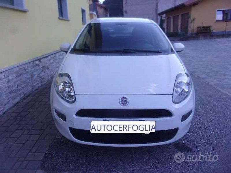 Usata Fiat Punto Easy 69 CV (50 kW) 2013 Bianco Utilitaria