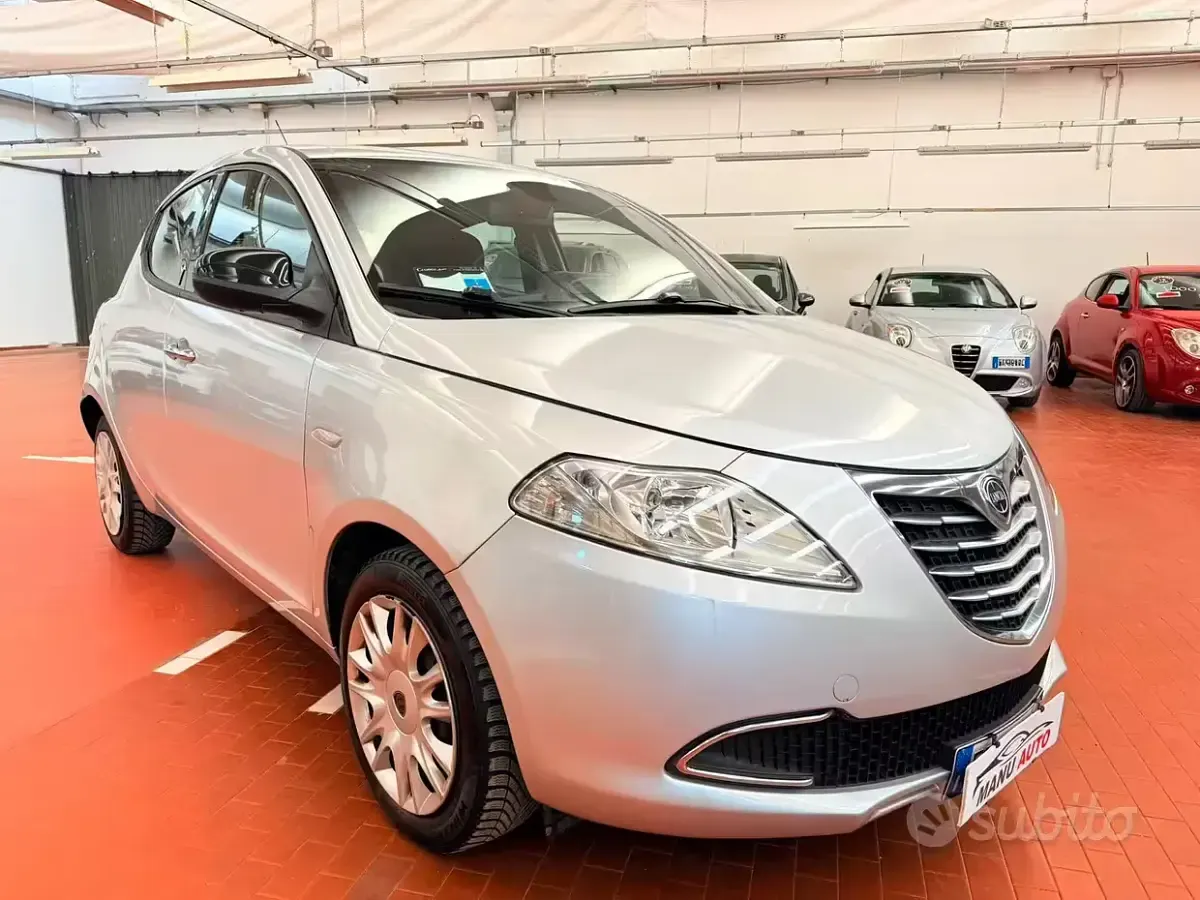 Usata Lancia Ypsilon S 95 CV (69 kW) 2014 Grigio Utilitaria